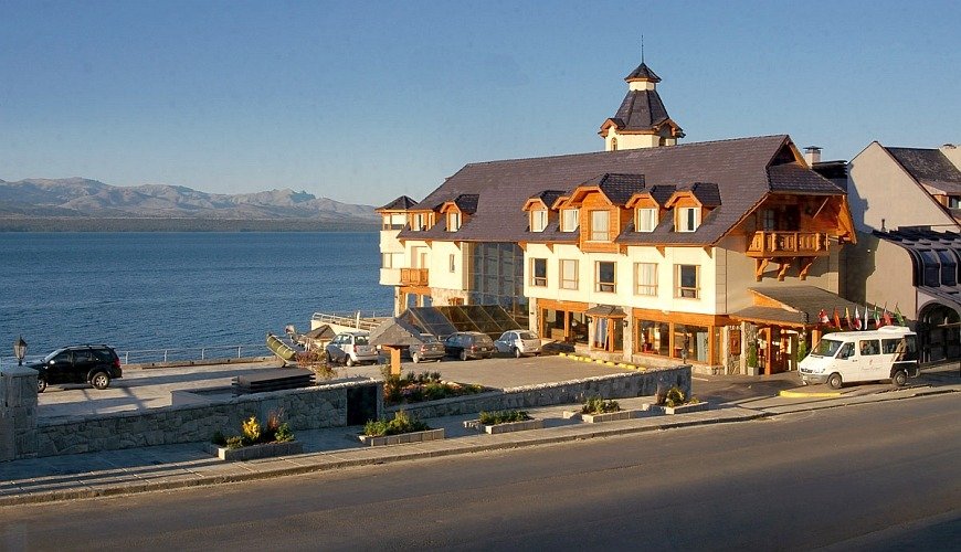 Cacique Inacayal Lake & Spa Hotel - Bild 1