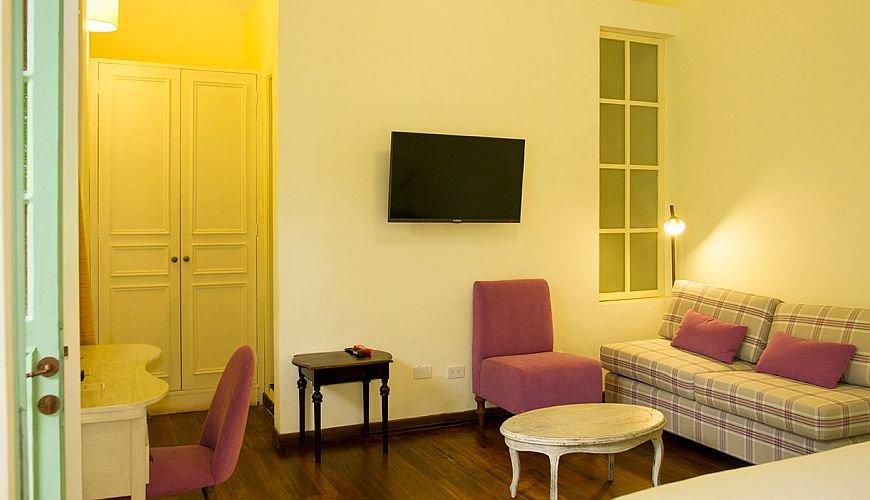 Hotel Boutique Casa De La Vega Reallatino Tours