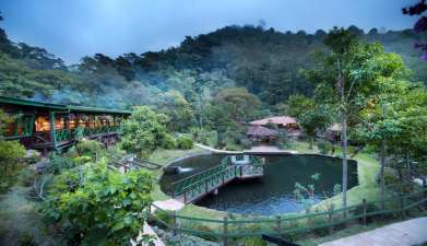 Trogon Lodge