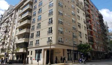 Carles Hotel