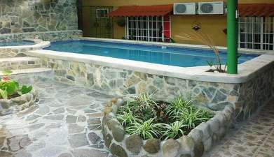 Hotel Groove Inn