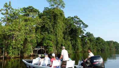 Bootsfahrt durch die Kanäle des Tortuguero Nationalpark