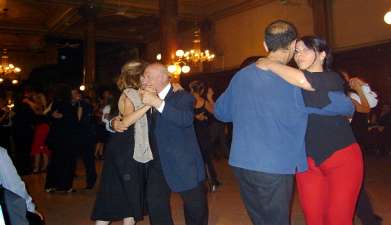 Besuch einer Milonga in Buenos Aires