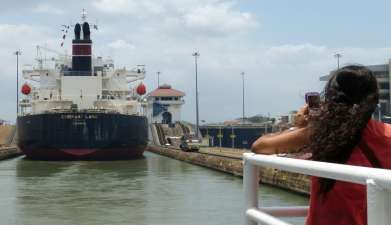 Teildurchquerung des Panamakanals