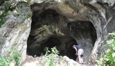 Exkursion Bergdörfer und Fledermaushöhle