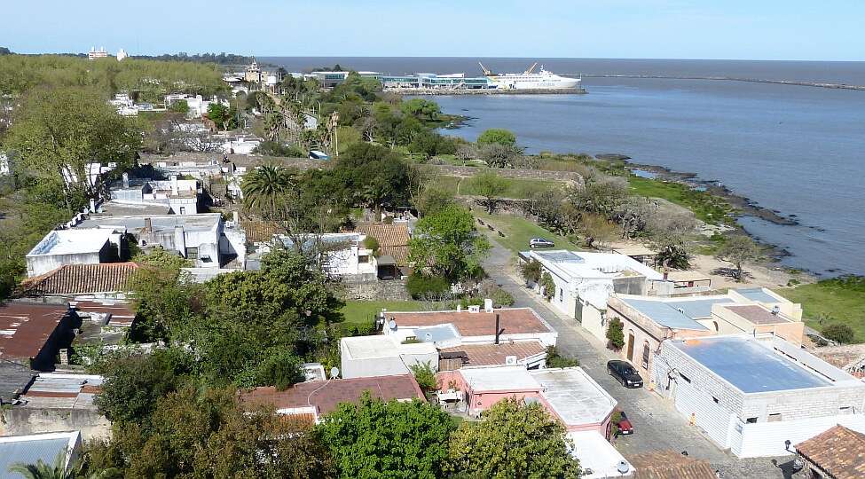 Verbindungen - Bus- und Schiffsverbindungen ab Colonia del Sacramento