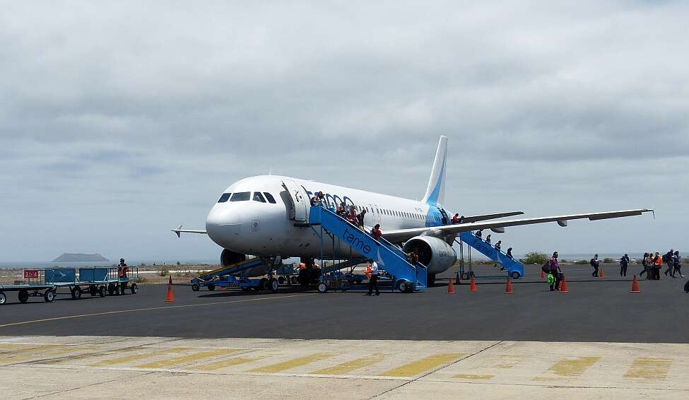 Verbindungen - Flug- und Bootsverbindungen Galápagos