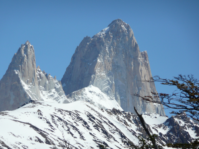 Fitz Roy und Cerro Poincenot bei El Chaltén Argentinien mit Laguna Capri