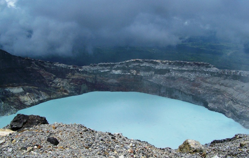 Süuresee im Krater Vulkan Rincón de la Vieja, Costa Rica