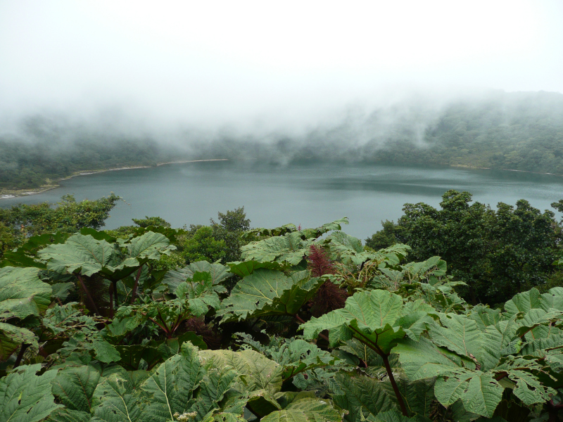 Laguna Botas am Kratersee Vulkan Poas, Costa Rica